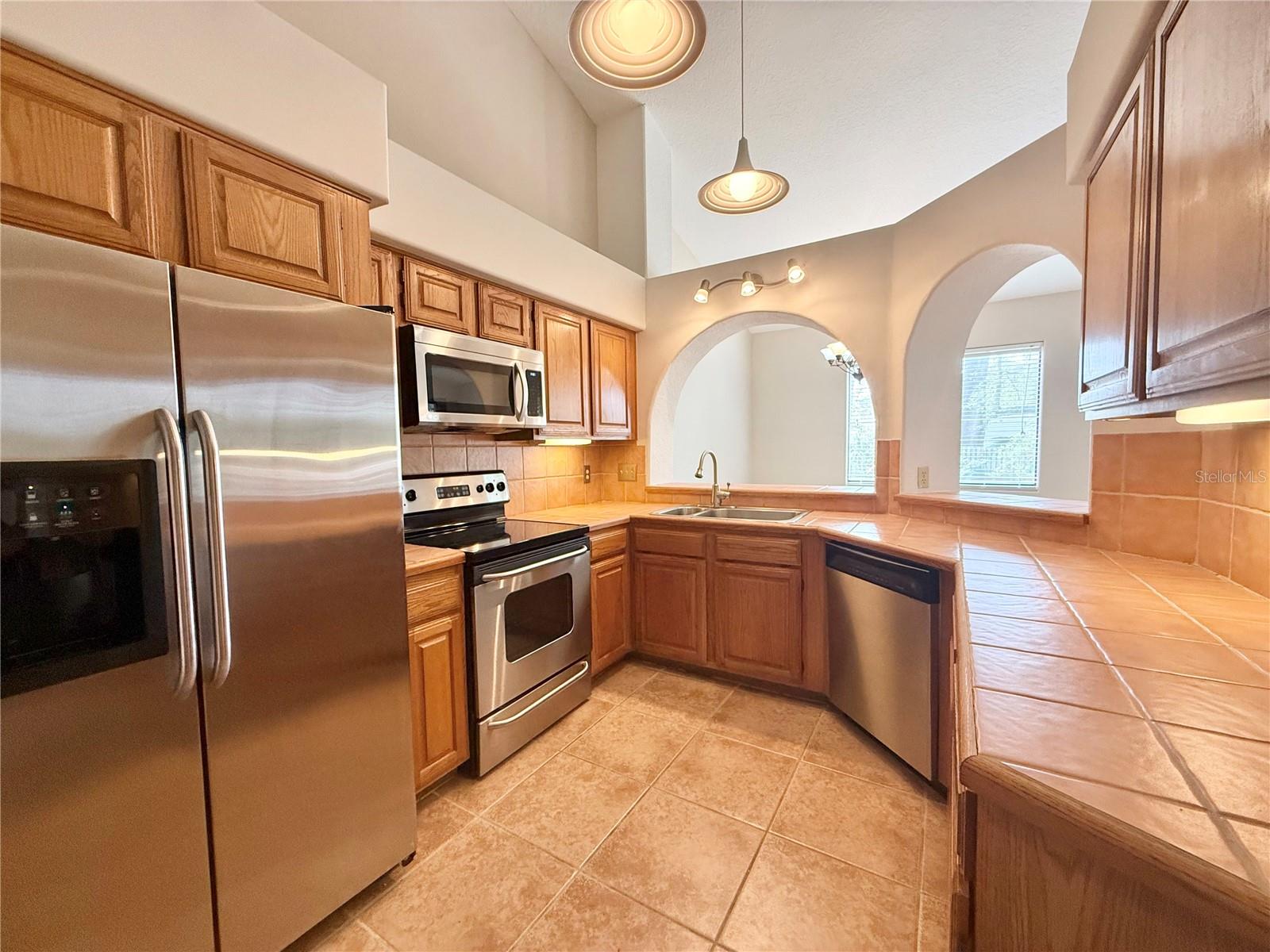 Image 8 of 20 For 524 Via Verona Lane 103