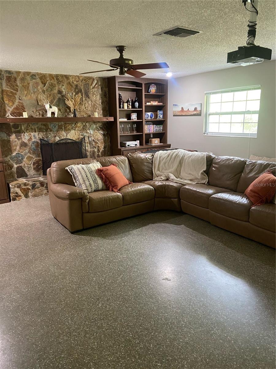 Image 6 of 21 For 150 Temple Grove Drive