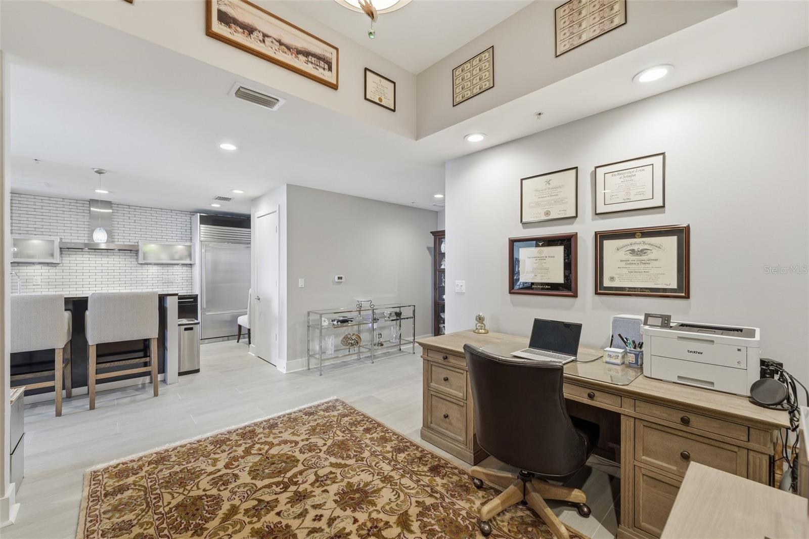 Image 15 of 50 For 260 Osceola Avenue 902