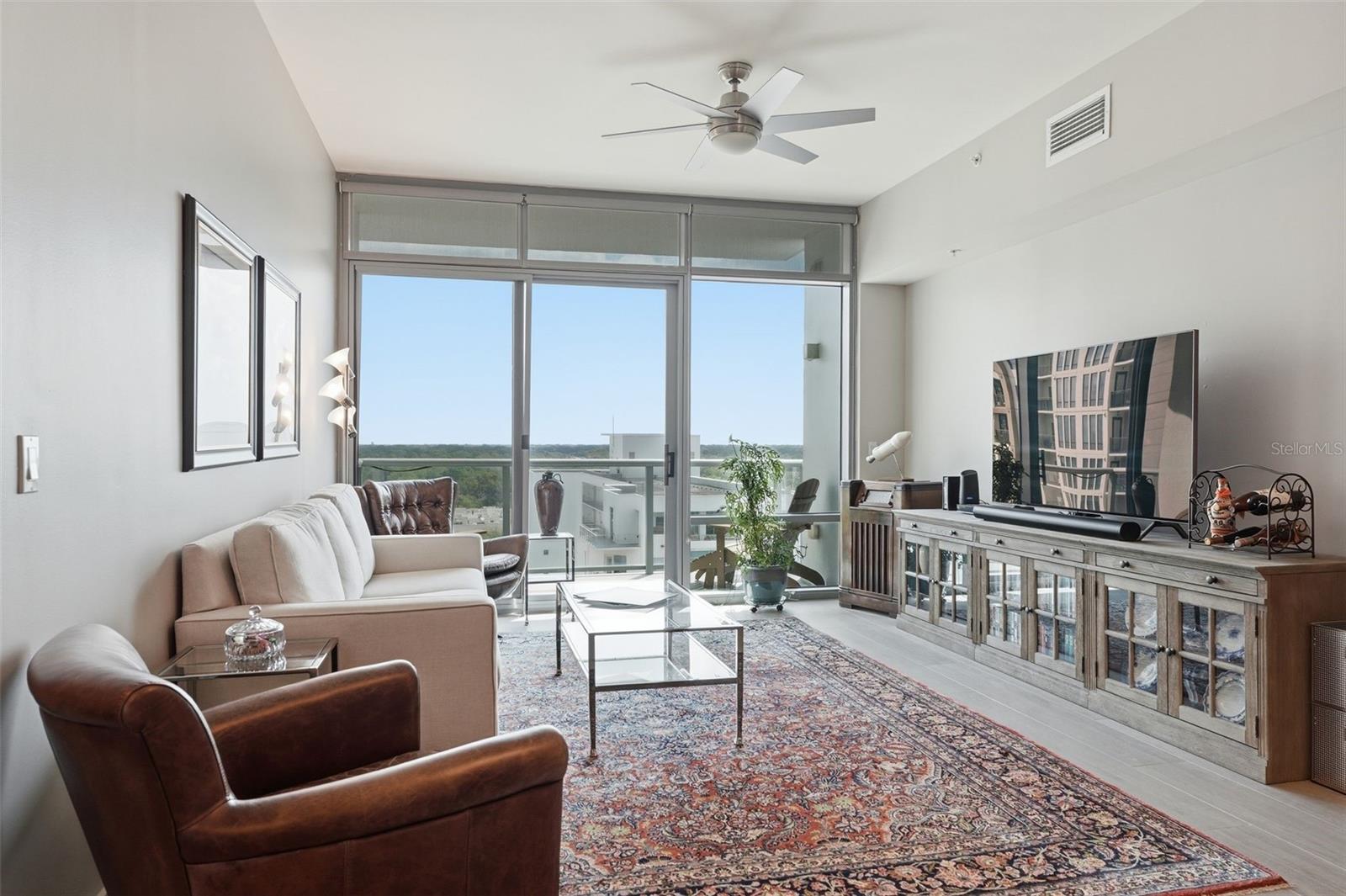 Image 22 of 50 For 260 Osceola Avenue 902