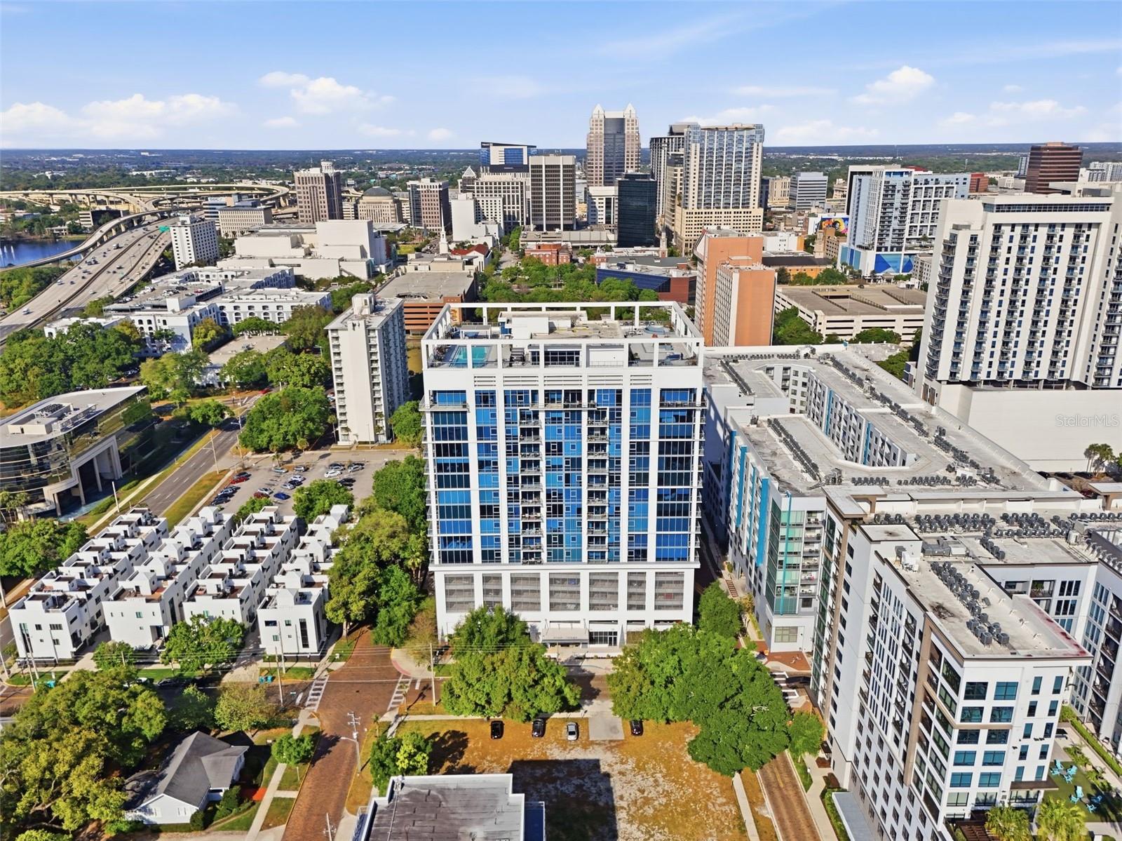 Image 6 of 50 For 260 Osceola Avenue 902