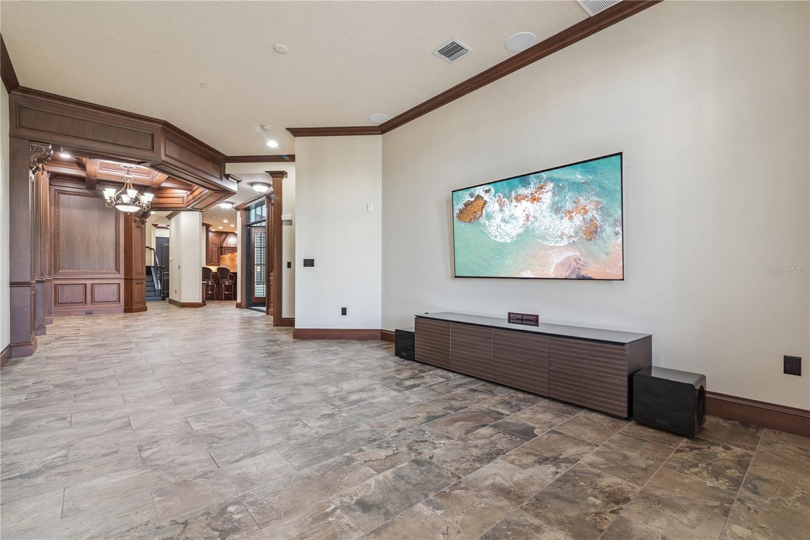 Image 12 of 40 For 101 New York Avenue 302