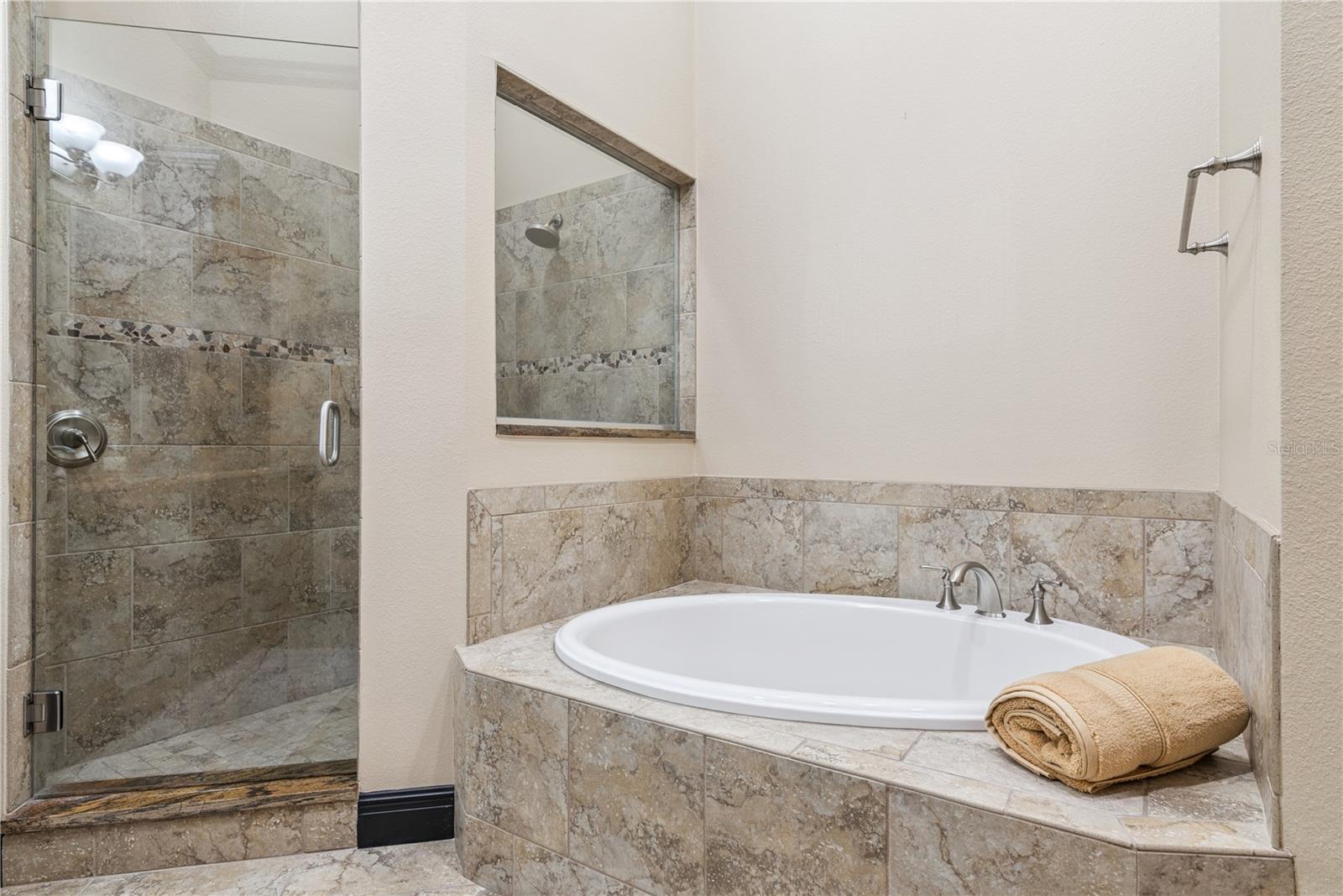 Image 34 of 40 For 101 New York Avenue 302