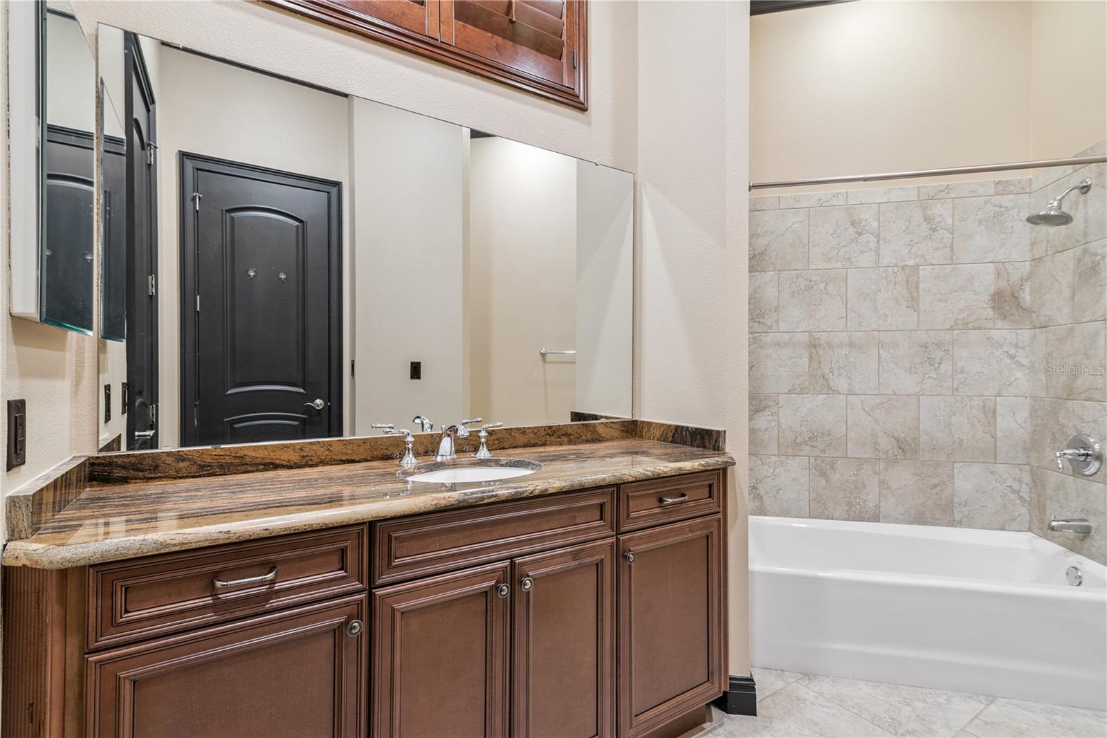 Image 37 of 40 For 101 New York Avenue 302