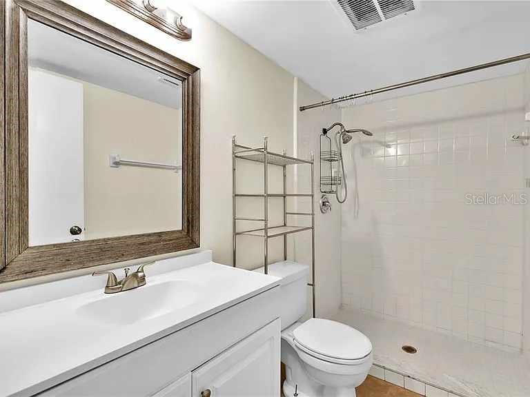 Image 5 of 9 For 7212 Alston Court