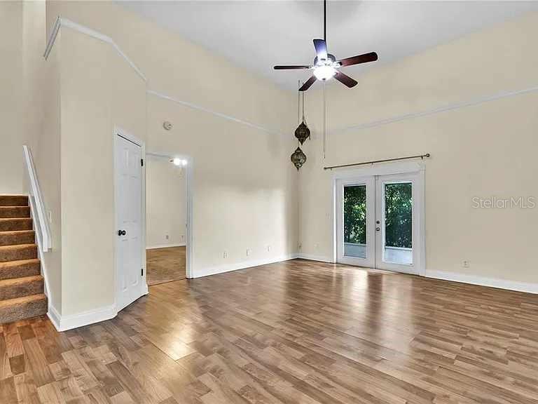 Image 8 of 9 For 7212 Alston Court