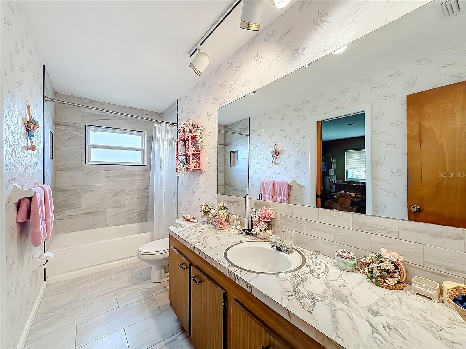 Image 14 of 53 For 1975 Scenic Way