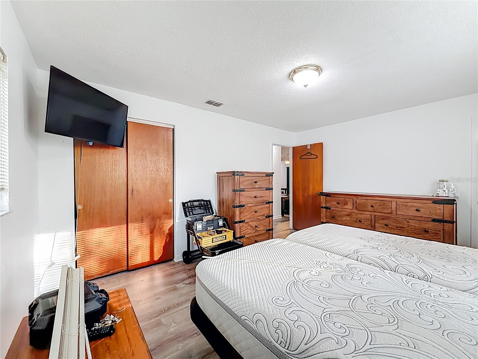 Image 18 of 53 For 1975 Scenic Way