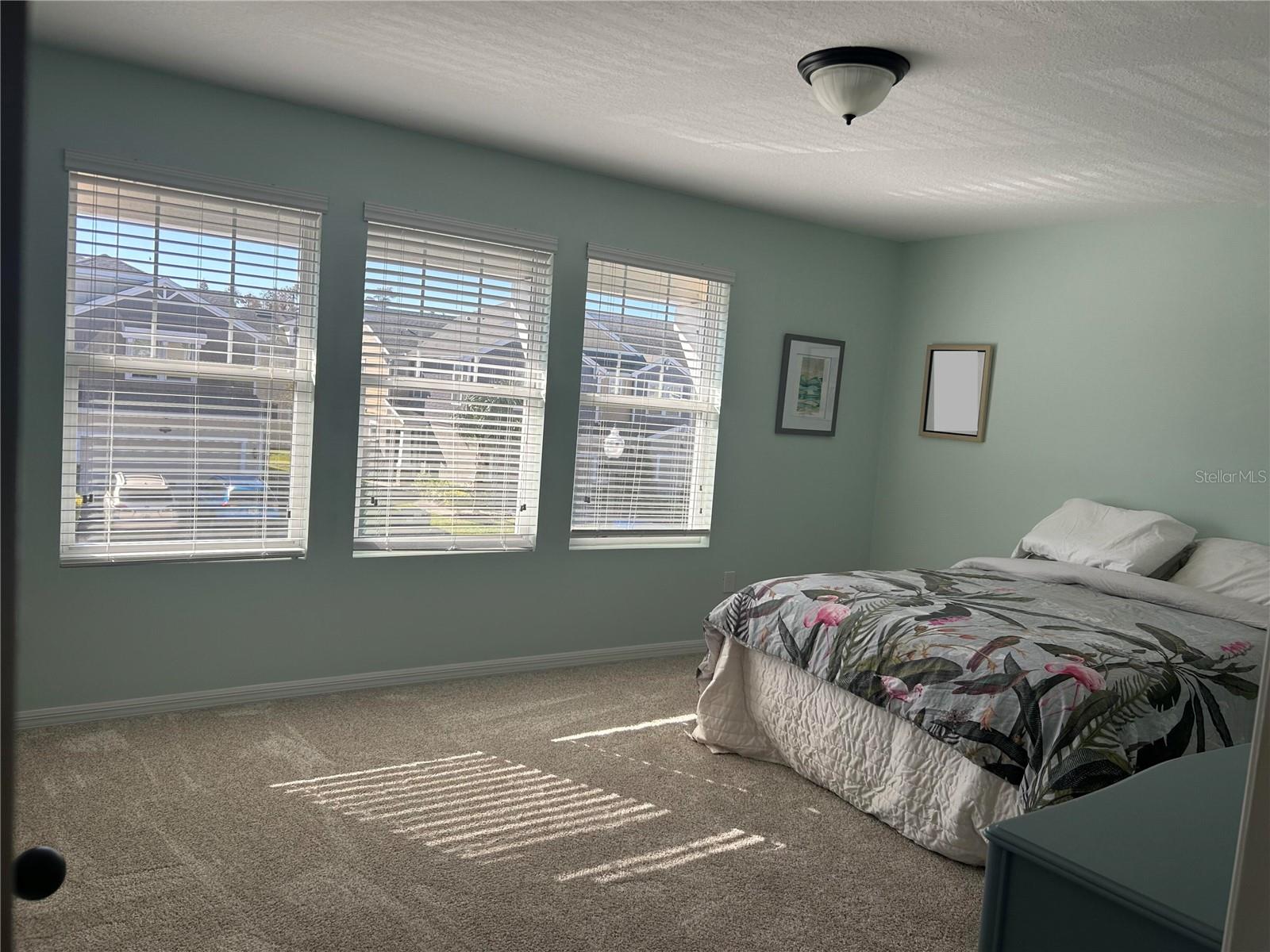 Image 3 of 19 For 18879 Ulmus Street