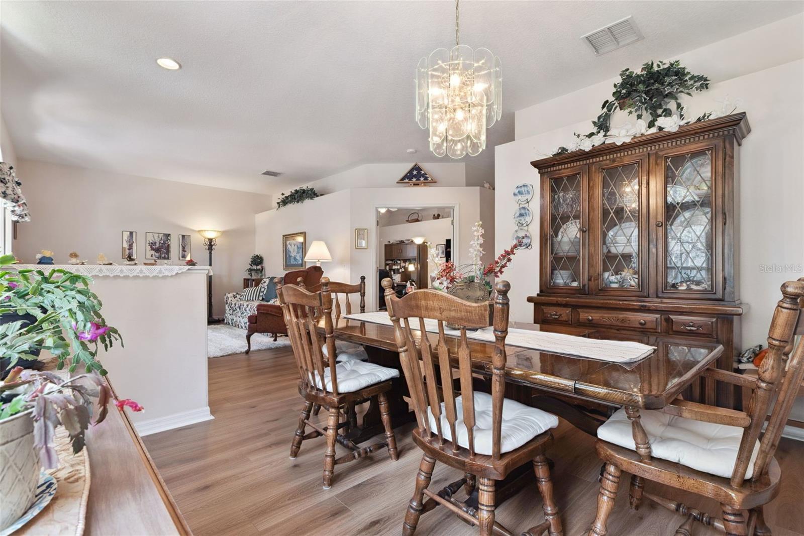 Image 6 of 36 For 1209 Castleport Road