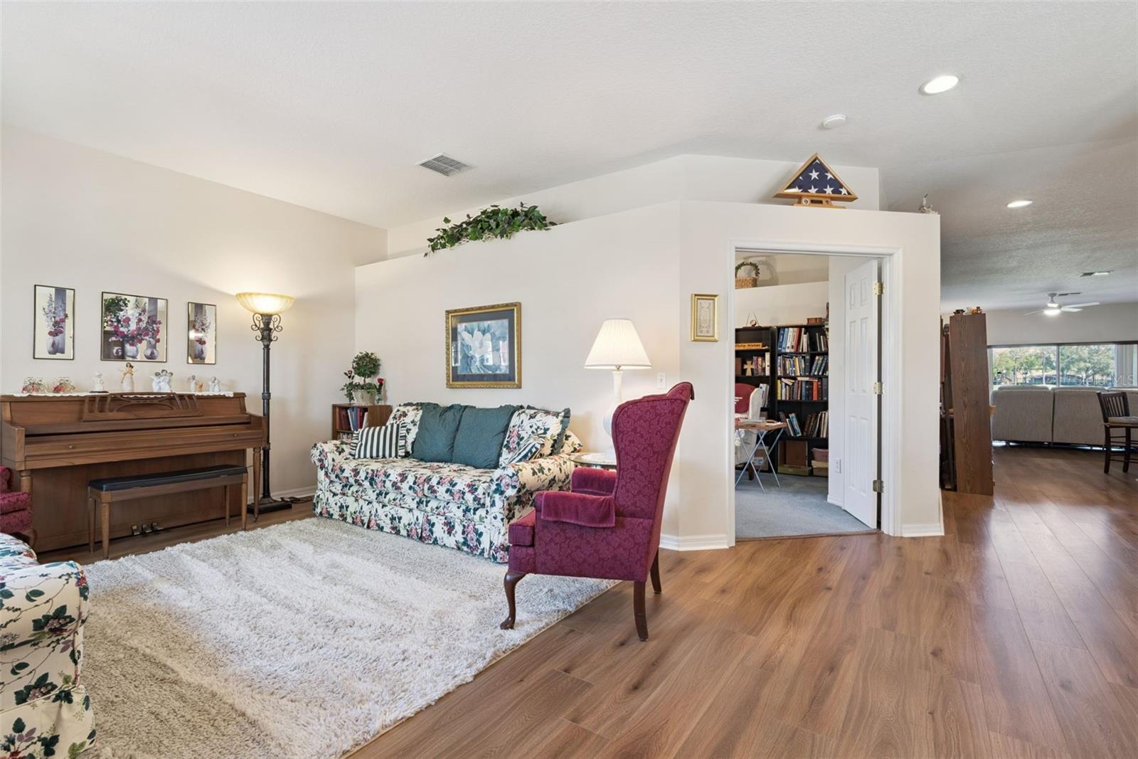 Image 7 of 36 For 1209 Castleport Road