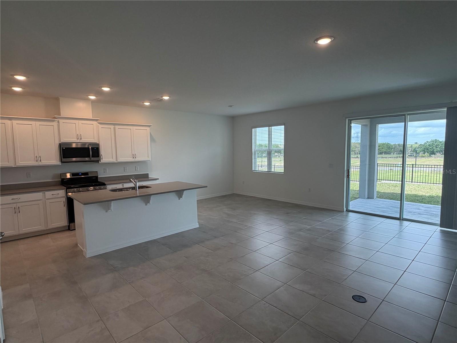 Image 3 of 14 For 24546 Hodges Reserve Avenue