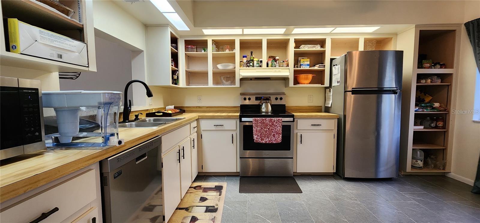 Image 5 of 16 For 4362 Lake Orlando Parkway 7