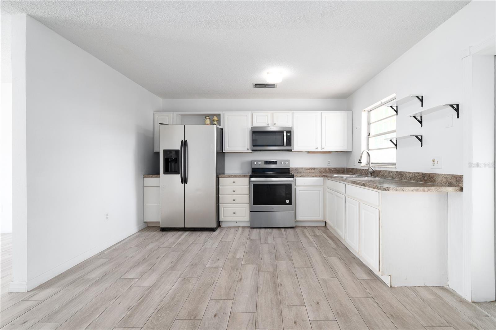 Image 22 of 45 For 7840 Snipe Street