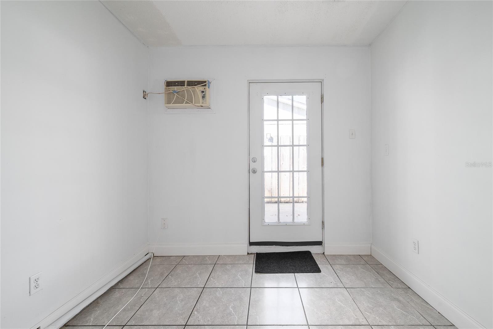 Image 36 of 45 For 7840 Snipe Street