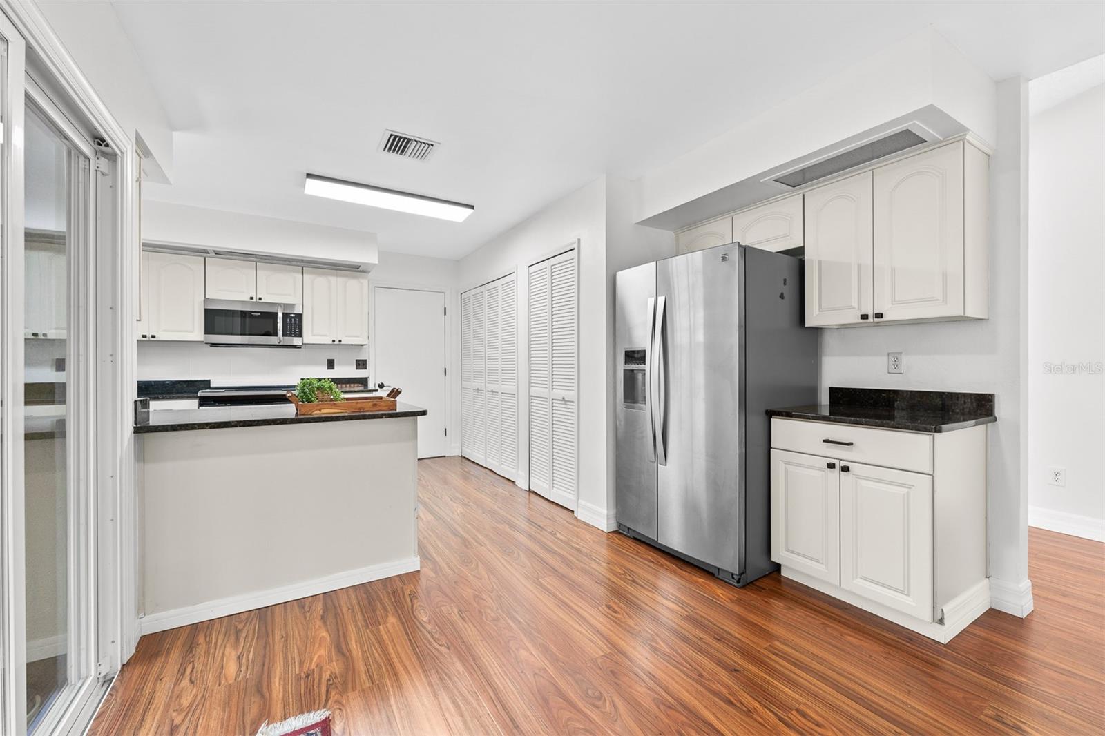 Image 13 of 52 For 224 Springside Road