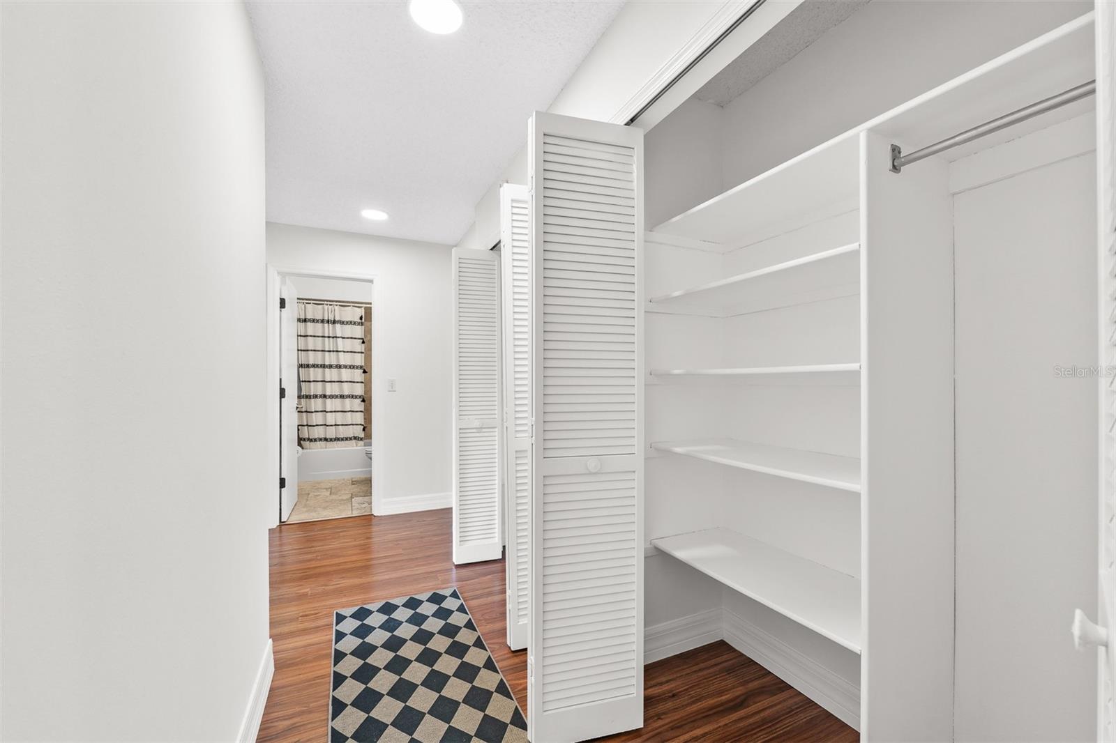 Image 31 of 52 For 224 Springside Road