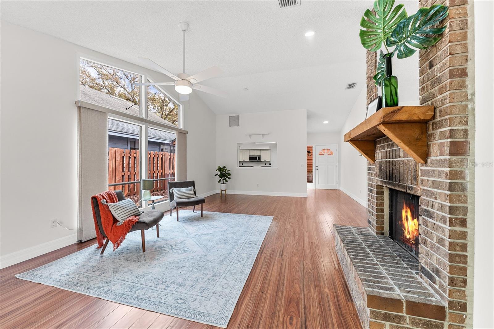 Image 9 of 52 For 224 Springside Road