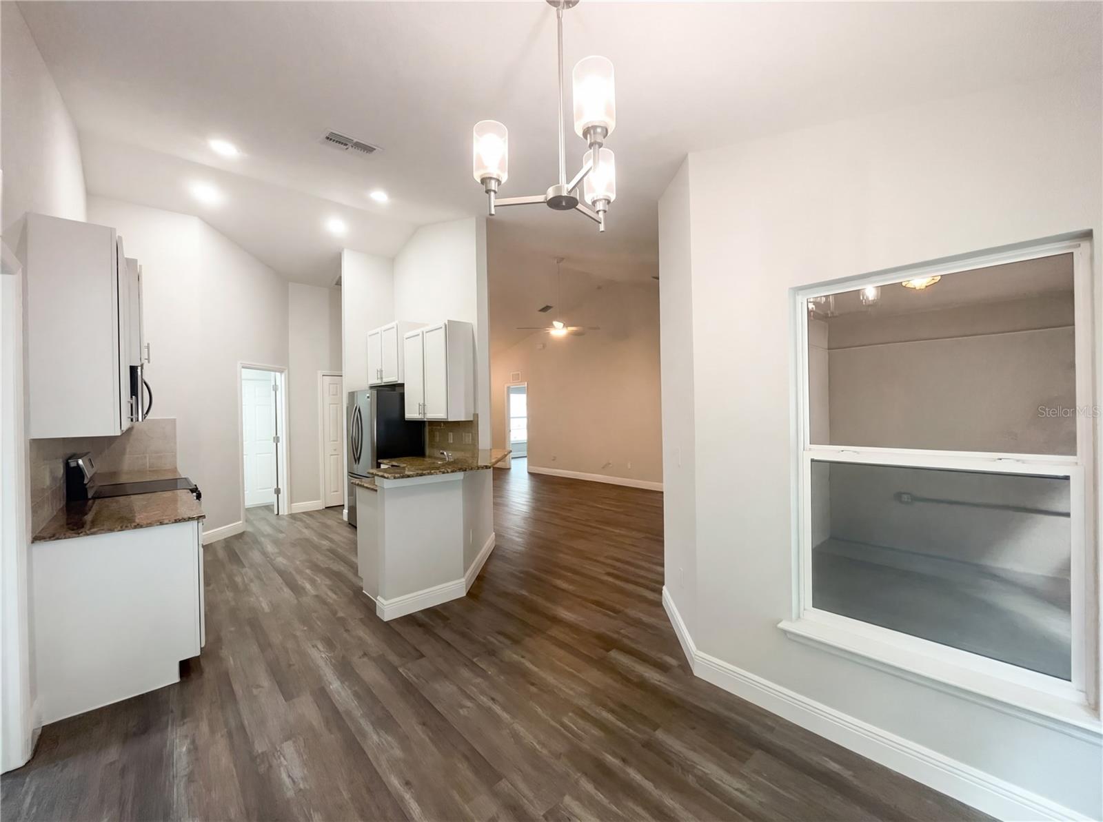 Image 11 of 32 For 1836 Winged Elm Place