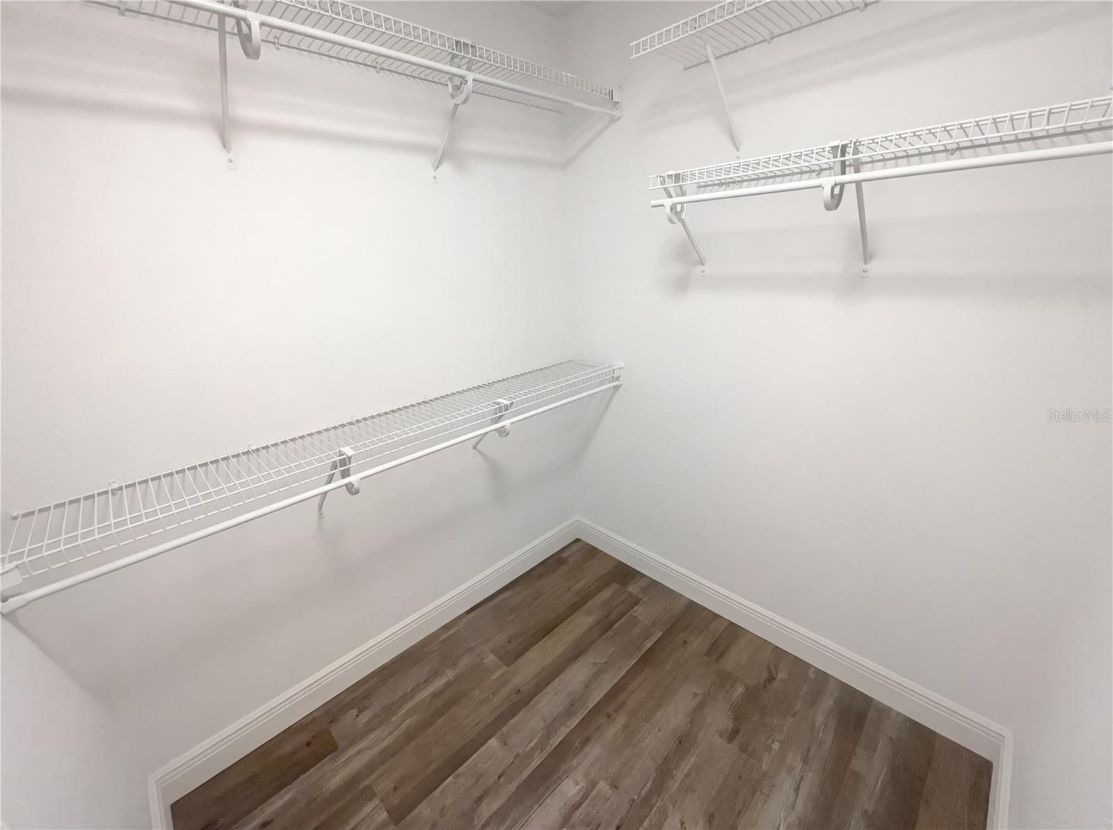 Image 25 of 32 For 1836 Winged Elm Place