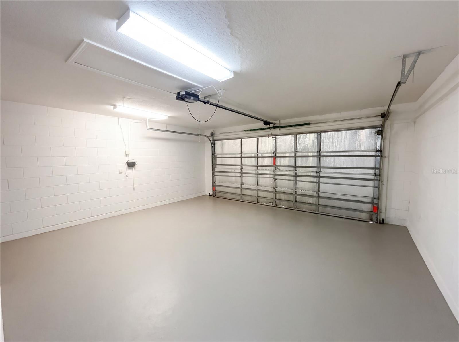 Image 28 of 32 For 1836 Winged Elm Place