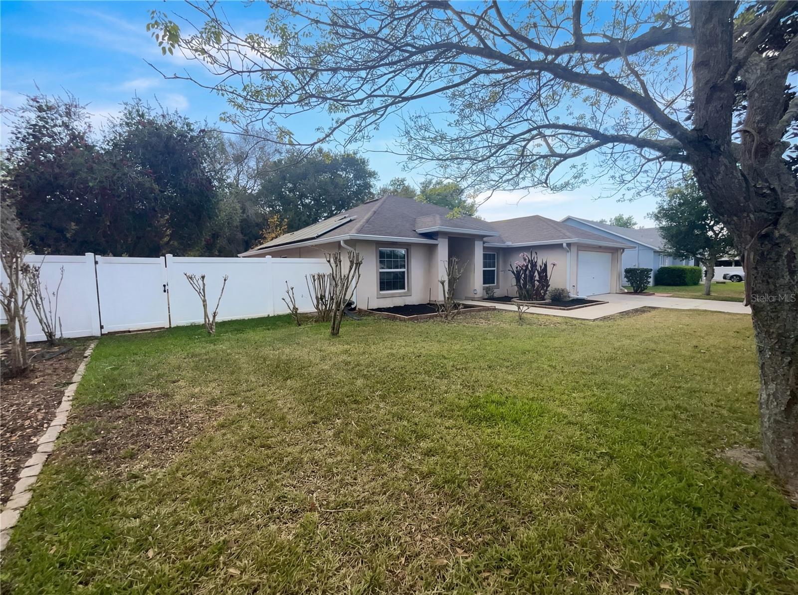 Image 29 of 32 For 1836 Winged Elm Place