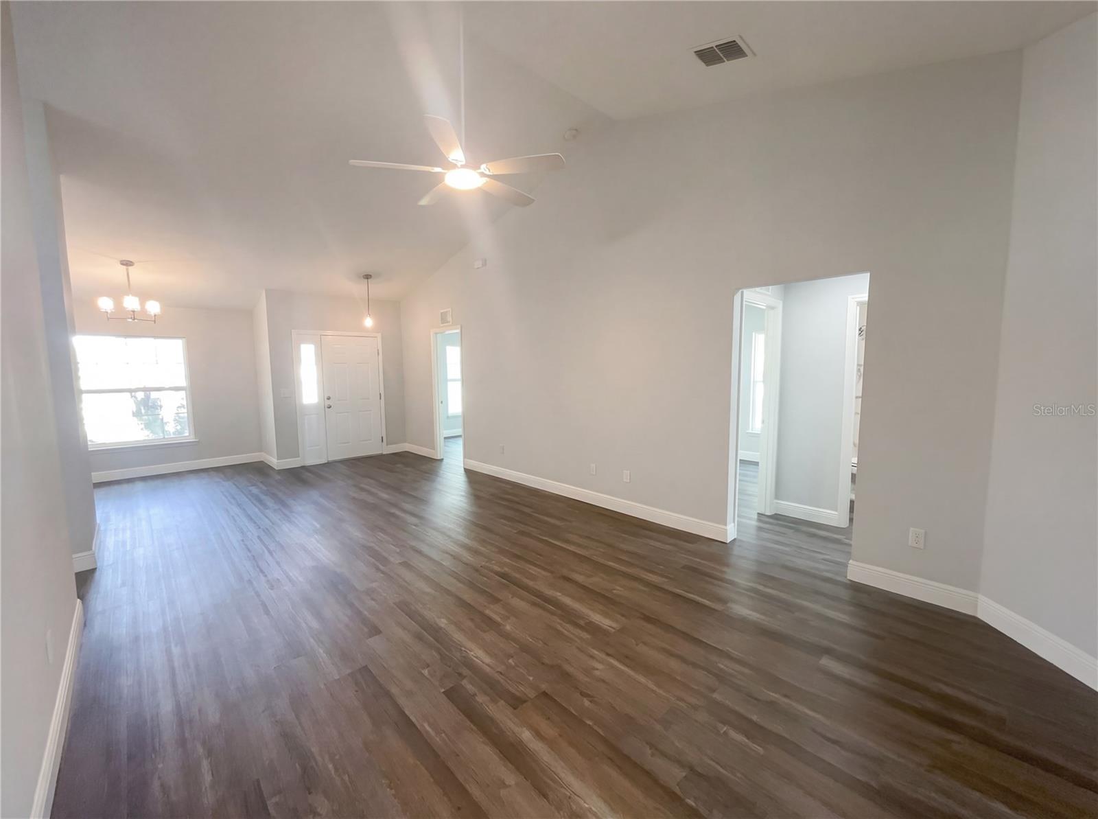 Image 5 of 32 For 1836 Winged Elm Place