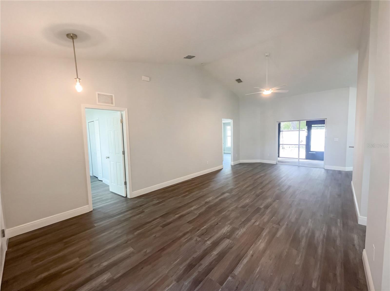 Image 6 of 32 For 1836 Winged Elm Place