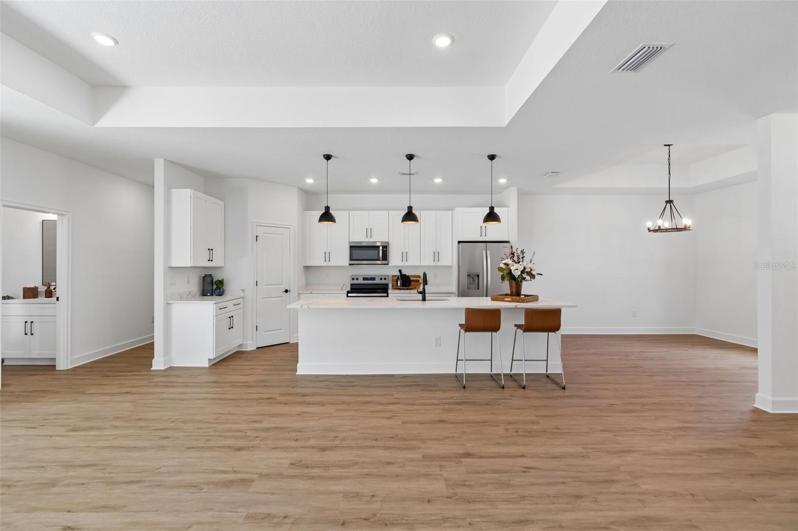 Image 17 of 92 For 11248 Flock Avenue