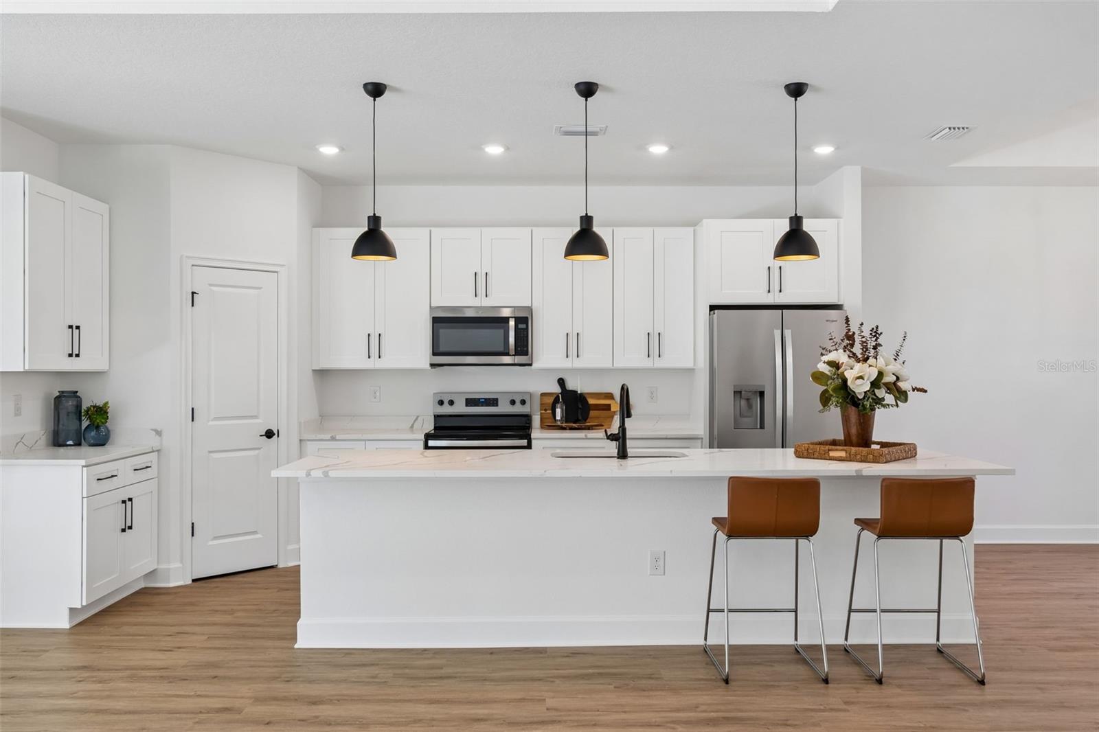 Image 18 of 92 For 11248 Flock Avenue