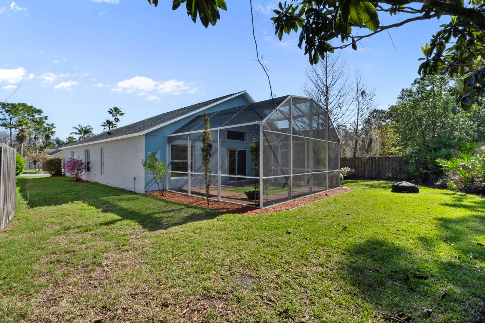 Image 25 of 38 For 4024 Forest Island Drive