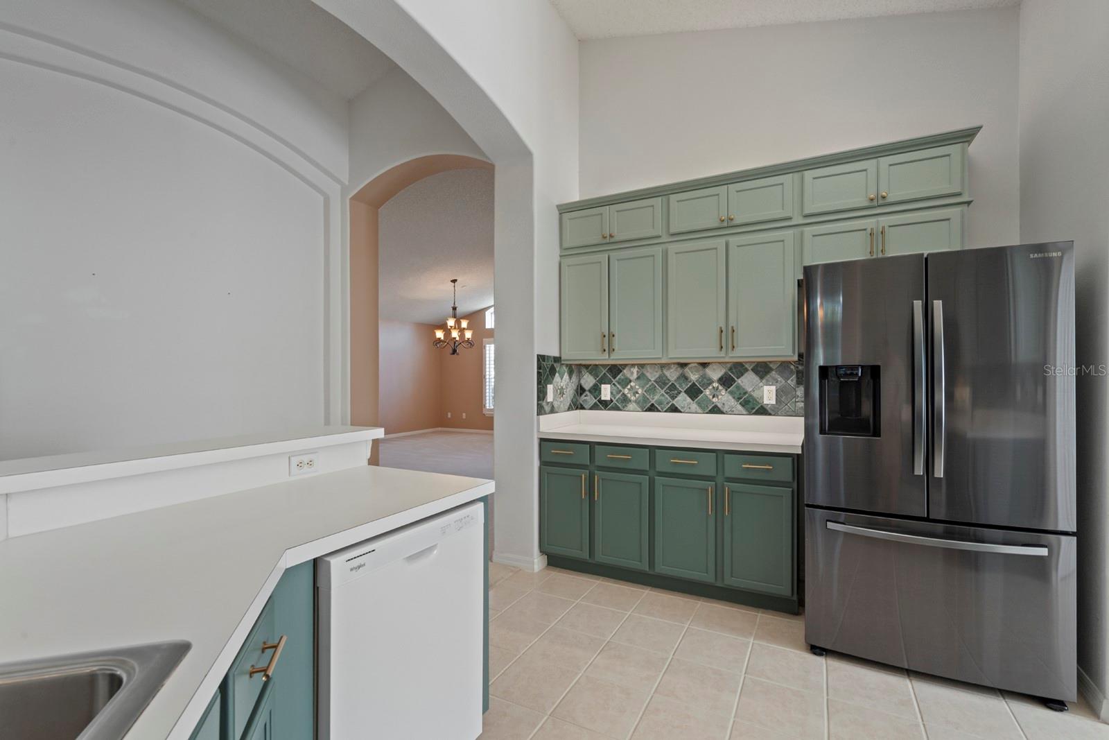 Image 9 of 38 For 4024 Forest Island Drive