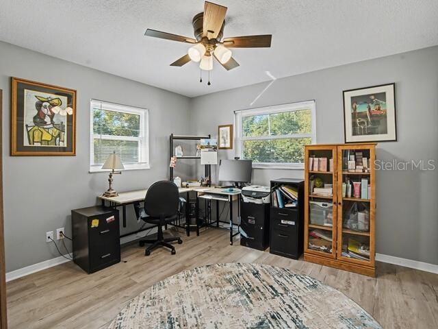 Image 16 of 23 For 5213 Lantana Street