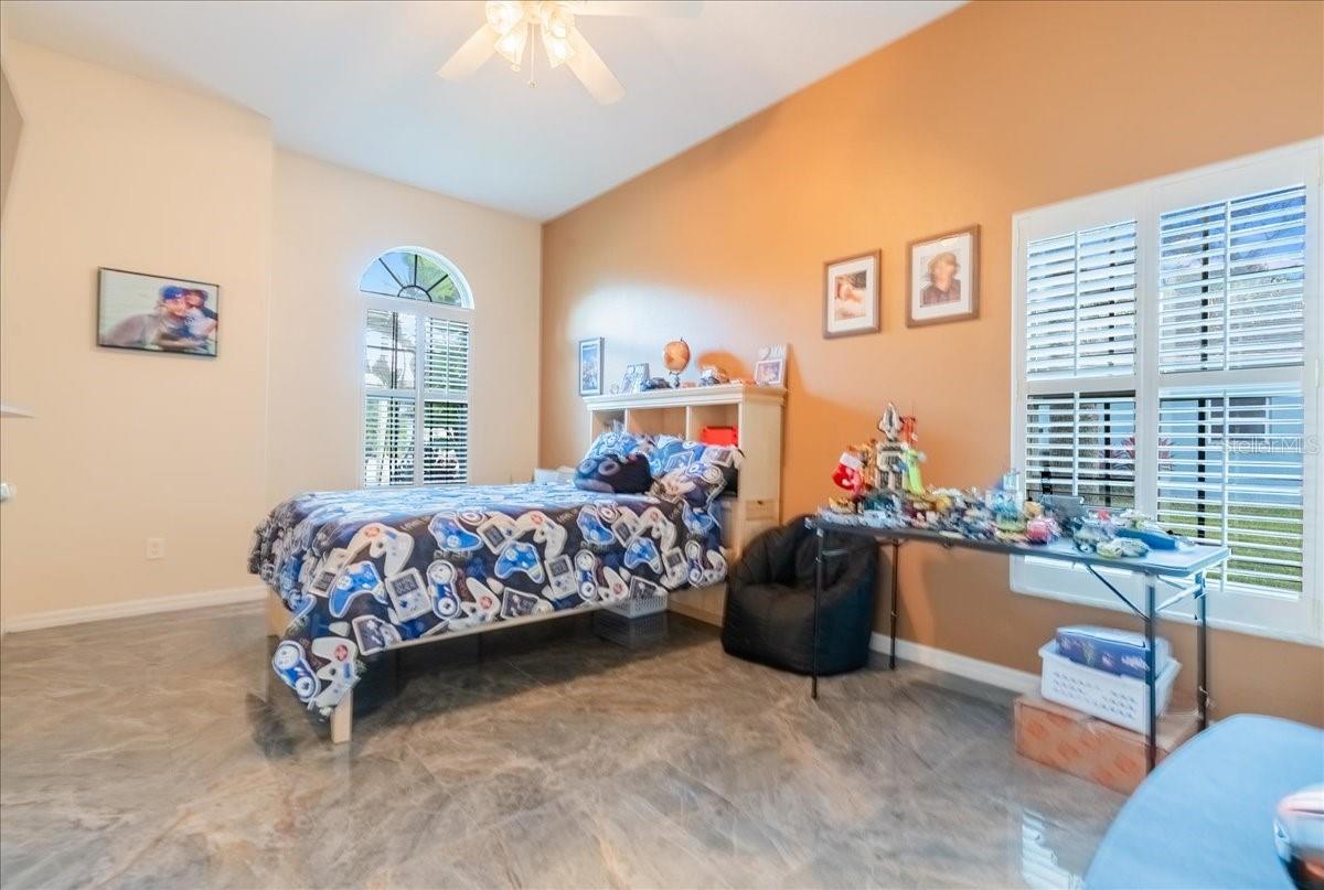 Image 15 of 30 For 3224 Countryside View Drive