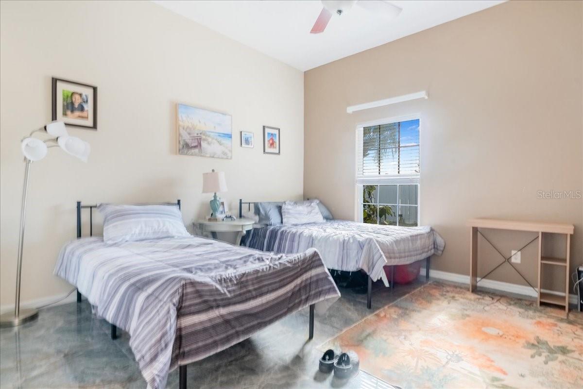 Image 17 of 30 For 3224 Countryside View Drive