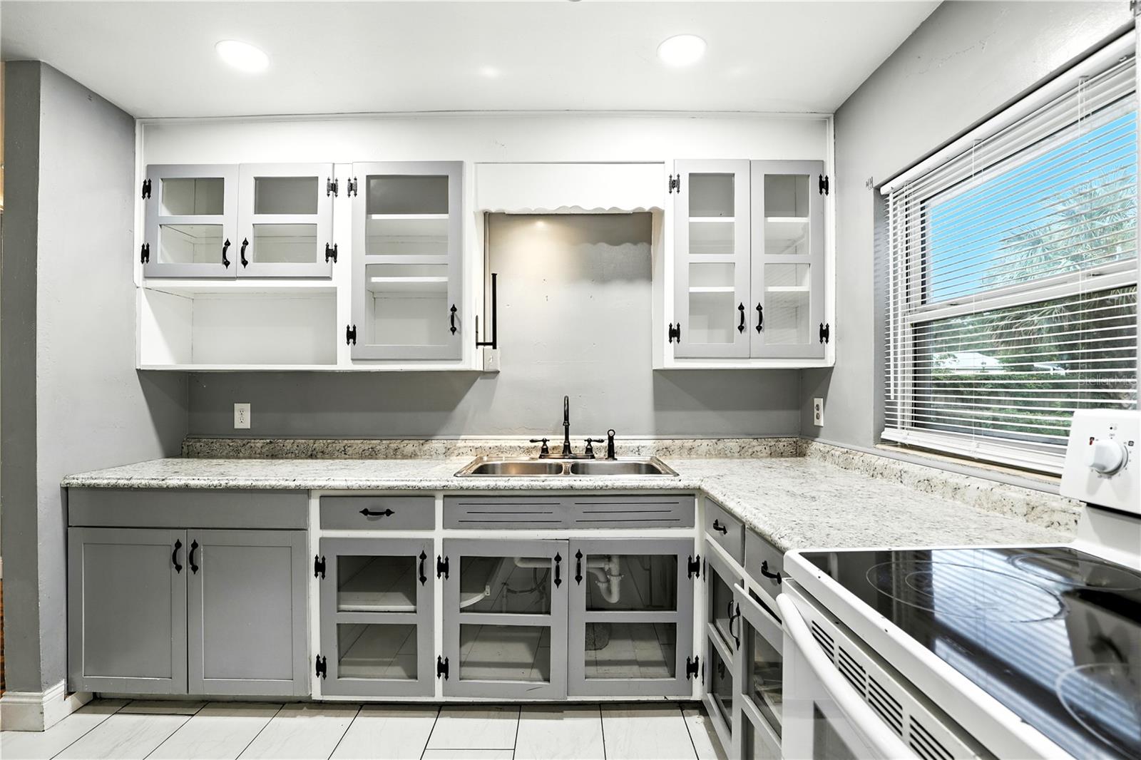 Image 9 of 26 For 1412 Voorhis Avenue