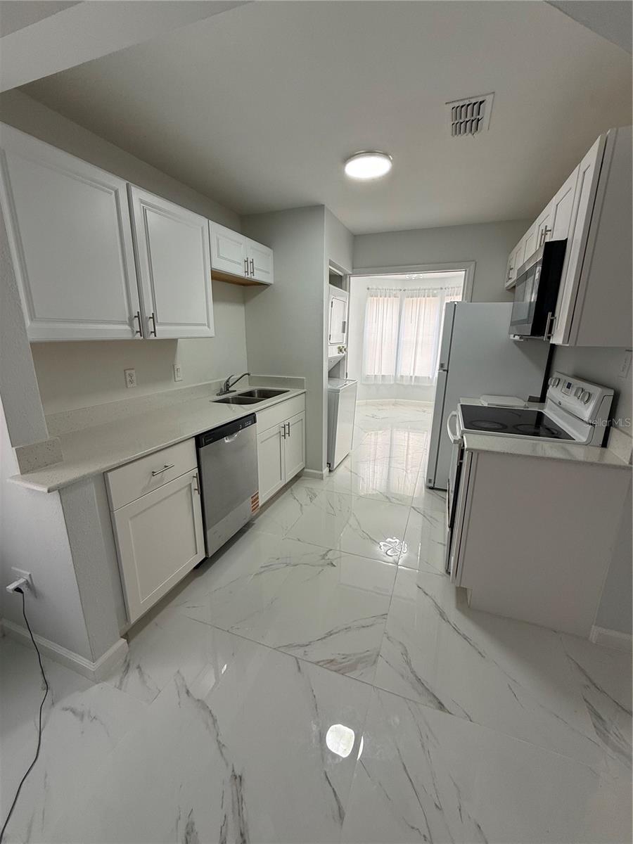 Image 4 of 14 For 50 Cordona Drive A