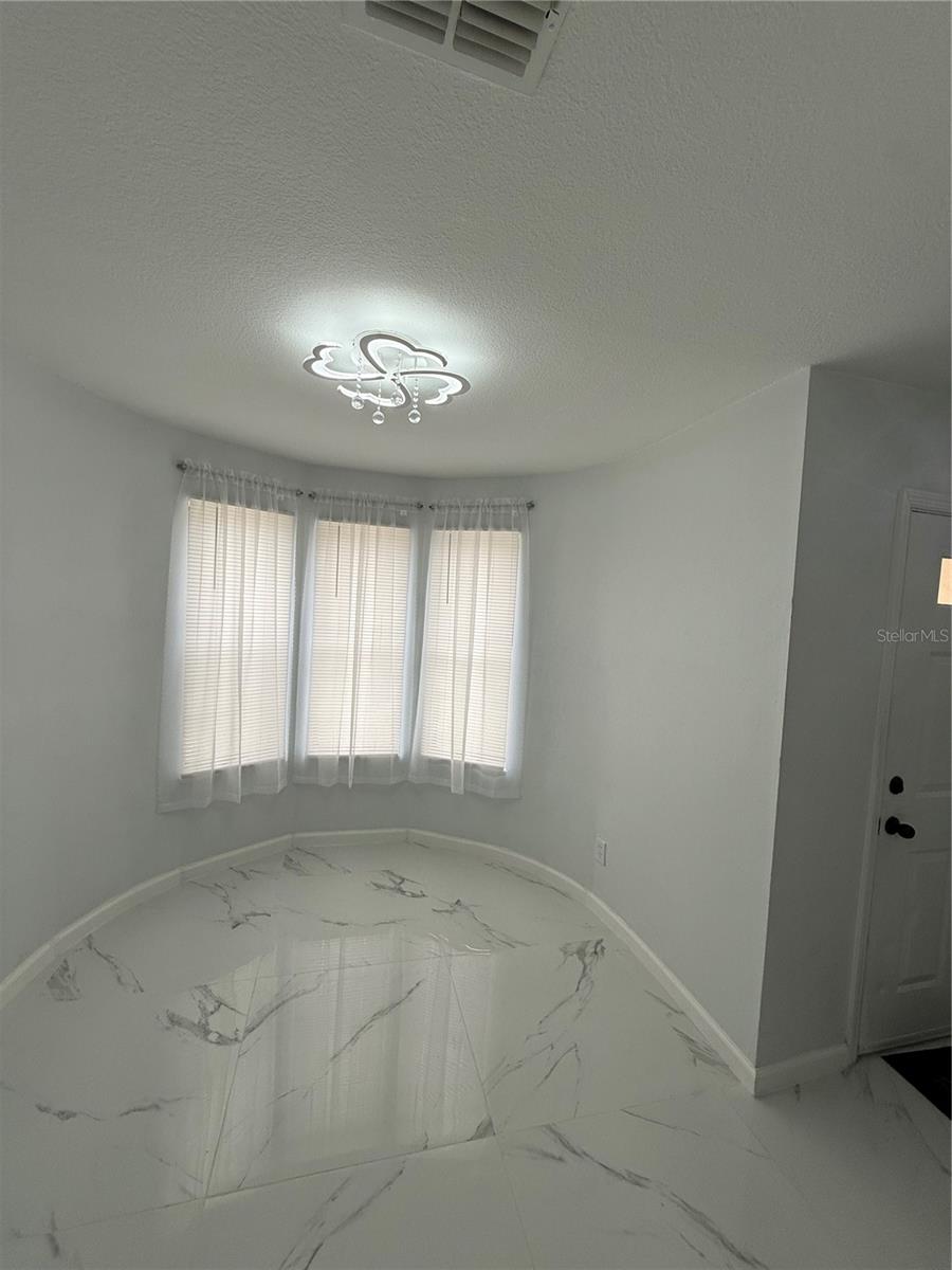 Image 6 of 14 For 50 Cordona Drive A