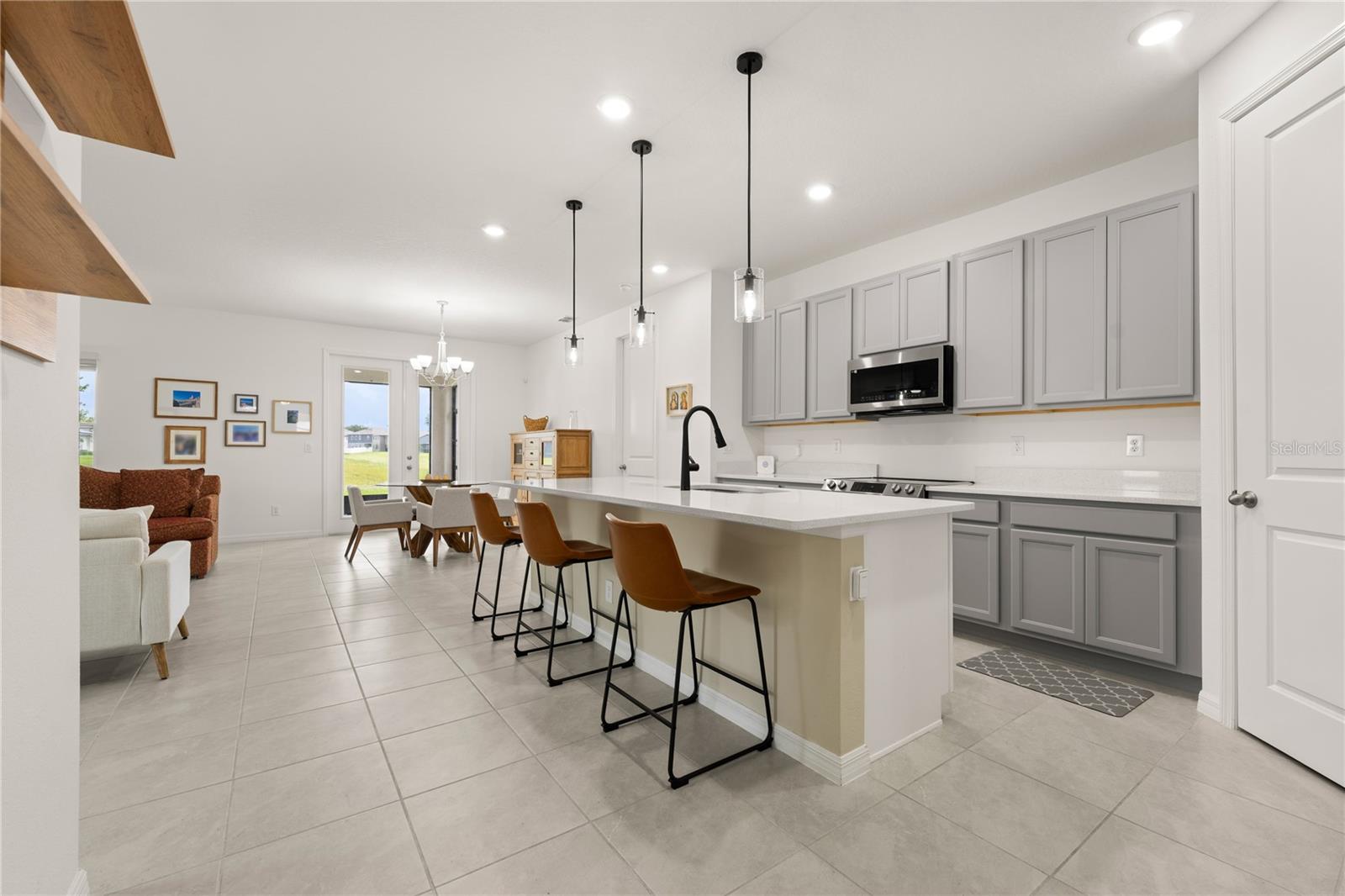 Image 4 of 22 For 1313 Sterling Pointe Drive