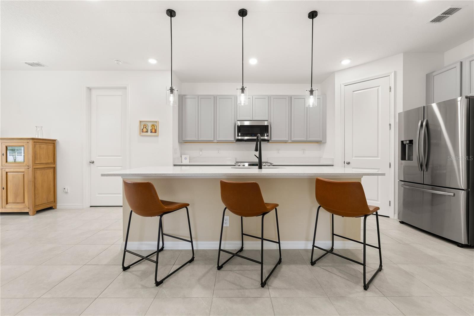 Image 8 of 22 For 1313 Sterling Pointe Drive