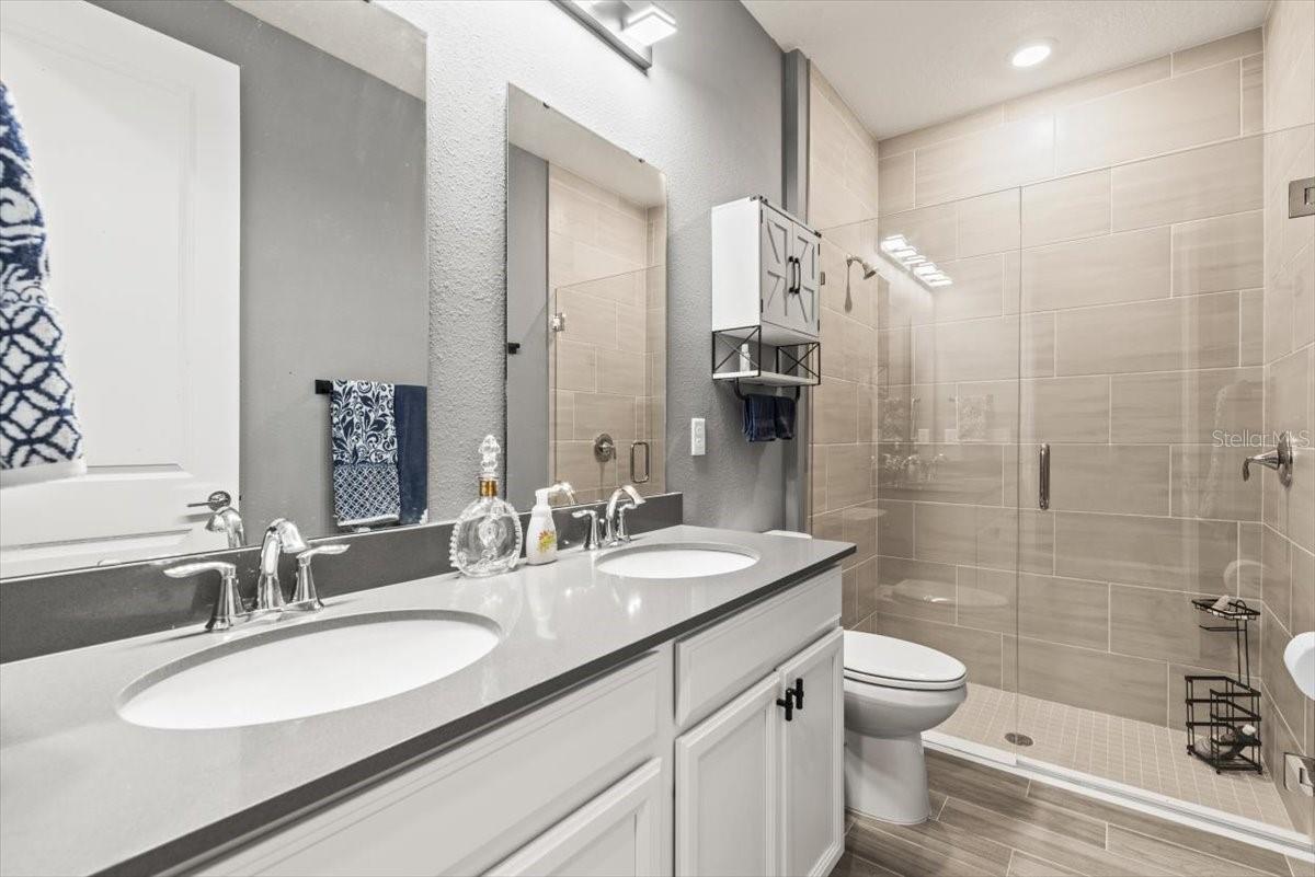 Image 20 of 64 For 907 Stillwater Boulevard