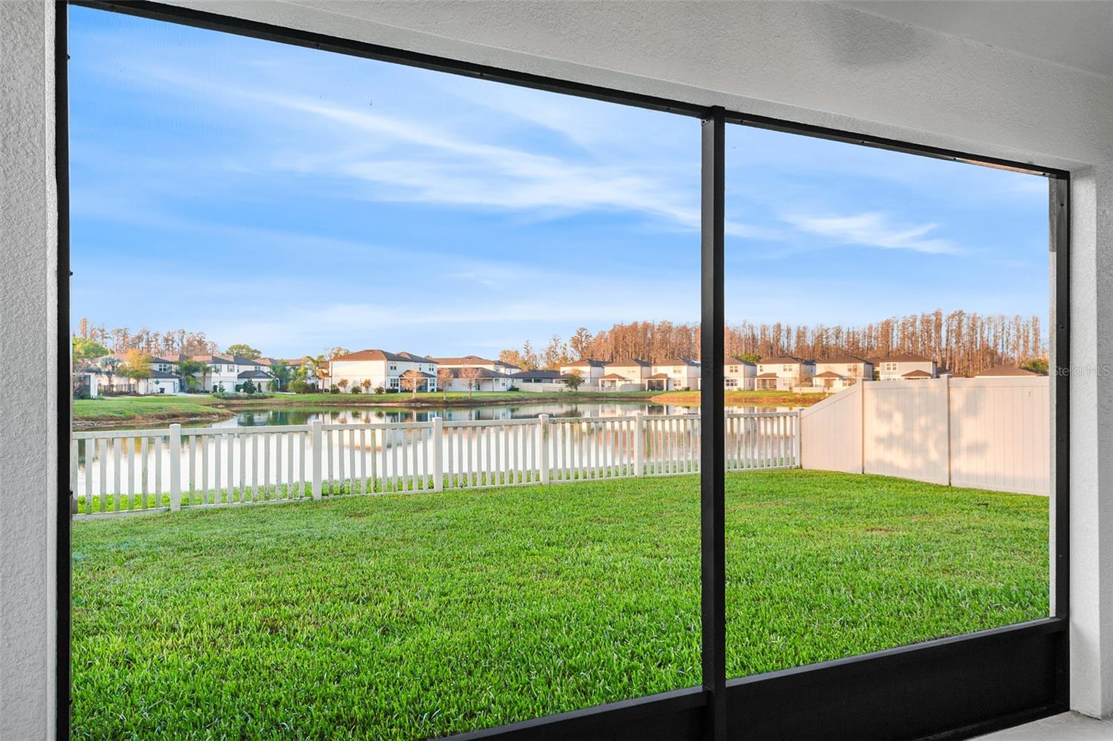 Image 15 of 17 For 20659 Monza Loop