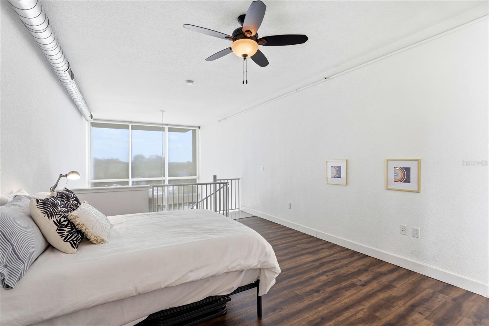 Image 17 of 35 For 150 Robinson Street 2a