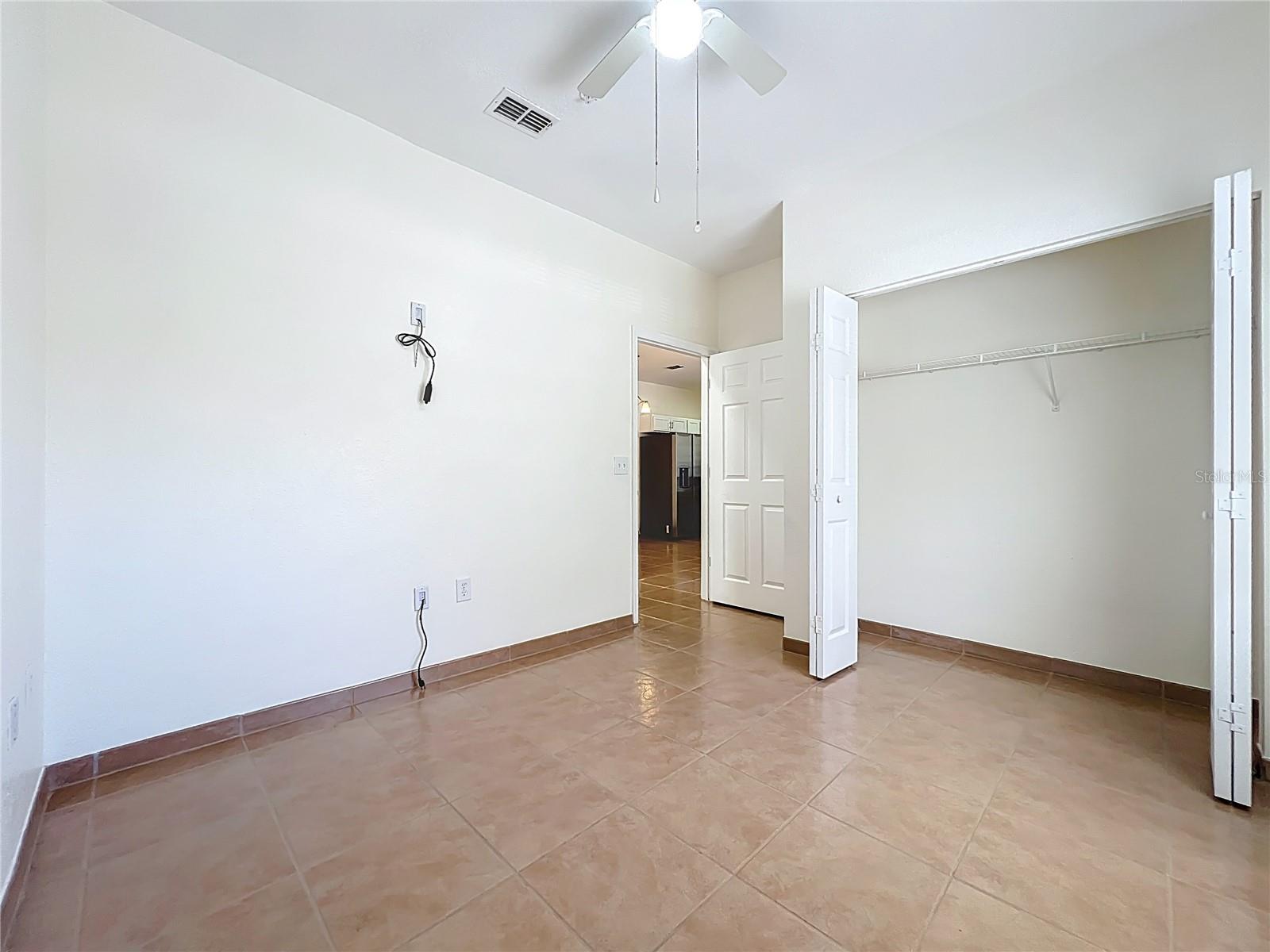 Image 26 of 52 For 837 Grand Regency Point 103