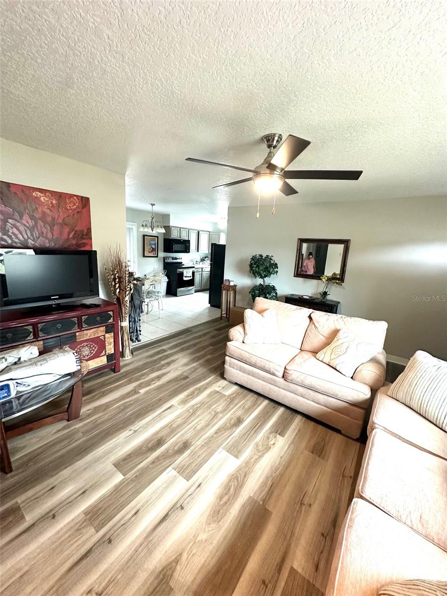 Image 10 of 33 For 3024 Sutton Drive