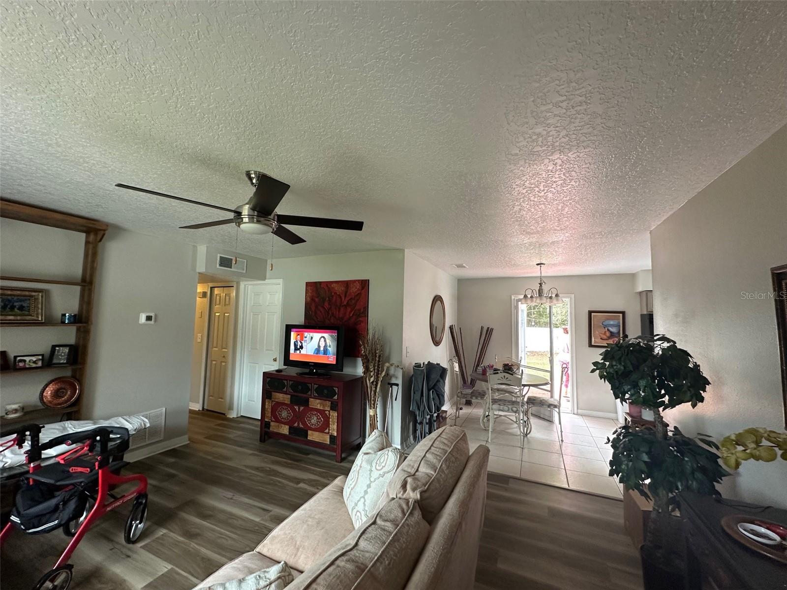 Image 6 of 33 For 3024 Sutton Drive