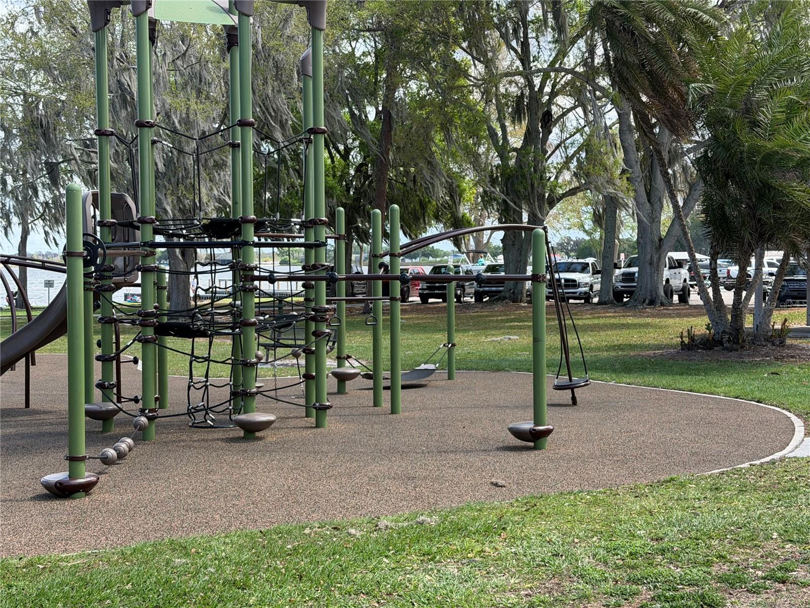 Image 20 of 22 For 99 High Street