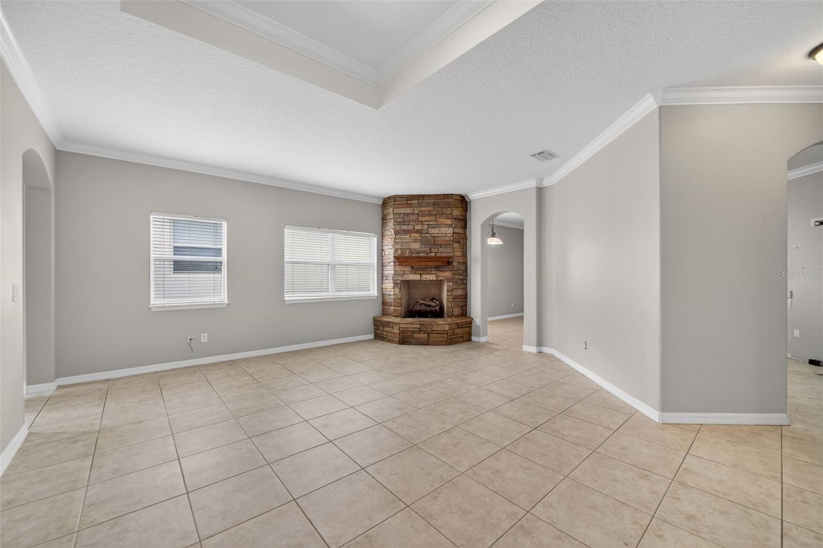 Image 13 of 24 For 4049 Heirloom Rose Place