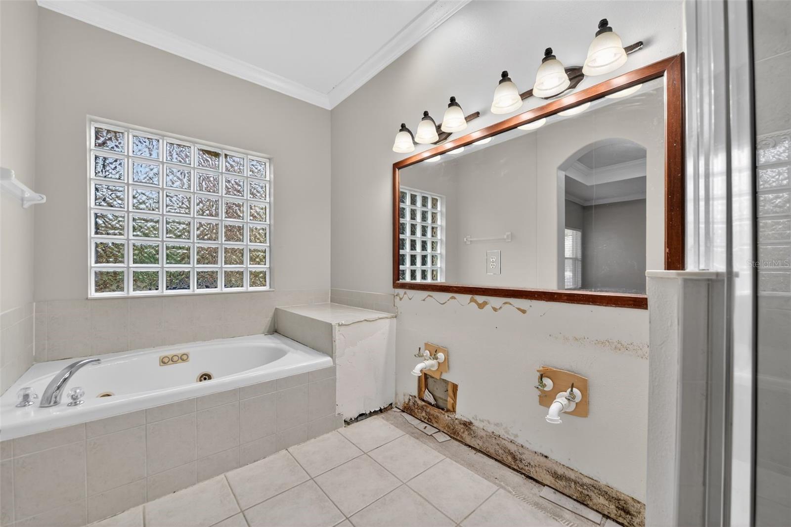 Image 20 of 24 For 4049 Heirloom Rose Place