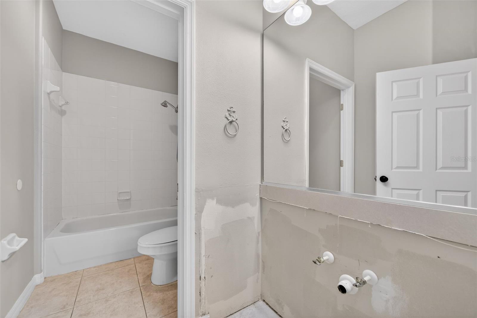 Image 22 of 24 For 4049 Heirloom Rose Place